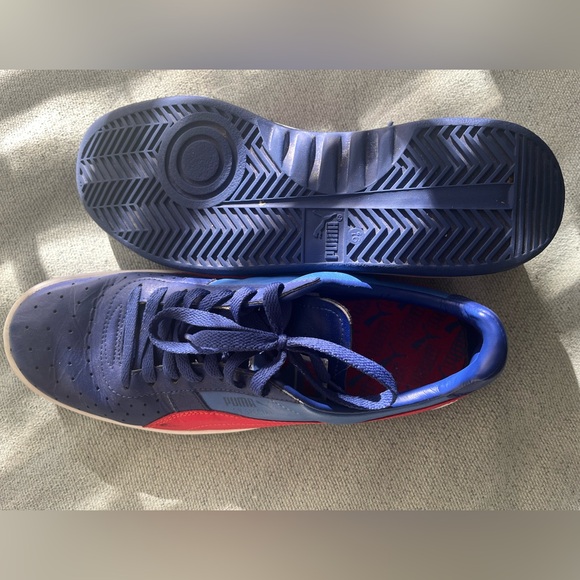 Red and blue puma shoes - Picture 4 of 4
